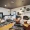 Stonewall Bungalows - Sleeps 15