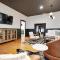 Stonewall Bungalows - Sleeps 15