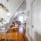 Newly Renovated 5BR 2BA Haven with Amenities - بريدجبورت