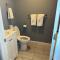 12 Ashworth Ave suites