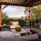 Hollywood Hideaway