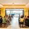 Harmony Old Town Hostel and Pool Bar - Hội An