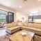 Escape to Thurlow, 5b Thurlow Ave - Ducted air con, Wifi