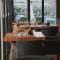 Alvin Comfort Hotel