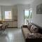 House 100m from the beach with free parking and breakfast