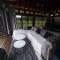 eKuthuleni - Wooden Cabin over the lake