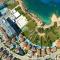 Amber - Coralli Beachfront Apartment
