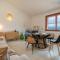 Villa seashore of the Marina of Sorso, 3 rooms, veranda on the sea, garden