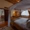 Naivasha Kongoni Lodge - Lakefront Getaway