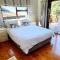 Milkwood Lodge 7 - Sleeps 7 - 爱德华港
