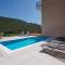 Villa Elpida at Minies