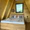 Honey Glamping Resort with jacuzzi - 托米斯拉夫格拉德