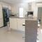 Villa "Agathe" - 10 guests - 卡勒维松