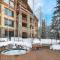 Gorgeous Corner 3Br- Ski In Out Access And 3 Decks! Condo