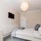 Shirley House 5, Guest House, Self Catering, Self Check in with smart locks, use of Fully Equipped Kitchen, close to City Centre, Ideal for Longer Stays and Fawley contractors - Southampton