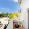 Apartment and Rooms Artina