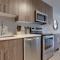 Top Amenities: Charming Apartment at Alexandria
