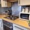 Greenings Apt Warrington - 2 Bed with FREE off road Parking & Wifi
