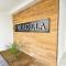 Azure Seaview Studio in Priscilla, Caesar Blue Resort, Gym, Heated pool, Sauna, Late check-out