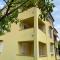 Apartments Luni
