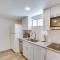Sleek and Central Centennial Apartment with Fireplace! - كونتينيال