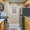 1 Mi to Light Rail Englewood Condo with Pool Access - 恩格尔伍德