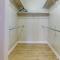 1 Mi to Light Rail Englewood Condo with Pool Access - 恩格尔伍德
