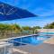 Unit 10 Avoca Palms Resort