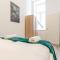 Lovely 1BR and 1LR Ground Floor Gem 15 min to City Center via U3 - Wien