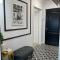 Studio Luxury Black & White