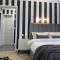 Studio Luxury Black & White