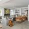 Serene 6000sf 8br-8ba Oceanfront Luxury Villa with 75' Frontage - إنسينيتاس