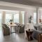 Serene 6000sf 8br-8ba Oceanfront Luxury Villa with 75' Frontage - إنسينيتاس