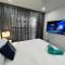 2BR Apt Gungahlin Square Luxe Super Central Wifi Wine Secure Parking