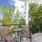 AMADEO APARTMENTS