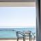 Skipper Beachfront Suites