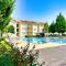 airport club onat garden tatil köyü