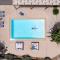Villa Ellie - heated pool, playground, garden & BBQ!