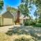 Cape Cod Family Home with Community Beach Access - 伯恩