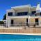 Panoramic Seacave Cottage