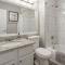 Landing at Baricelli - 1 Bedroom in University Circle - Cleveland