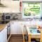 Ta Mill Cottages & Lodges - Meadowview Chalet 1