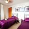 Residenza Romina sleeps 8 with pool- by Italian Apartments