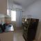 QUITINETES com garagem CENTRAL