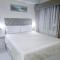 Persimmon Studios - Studio Unit- 16th Floor - 1641