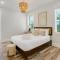 Sand Dollar Siesta-walk to beach less than 1 min!