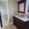 Beautiful home with mountain top views with an EV and NEMA connection!! - باوكيبسي