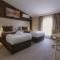 CITY HOTEL