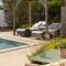 Dorion Hotel