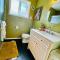 Colorful 50s Ranch in the Heart of Eugene